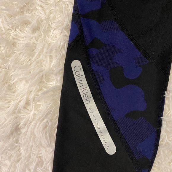 Calvin Klein performance leggings - Picture 3 of 6